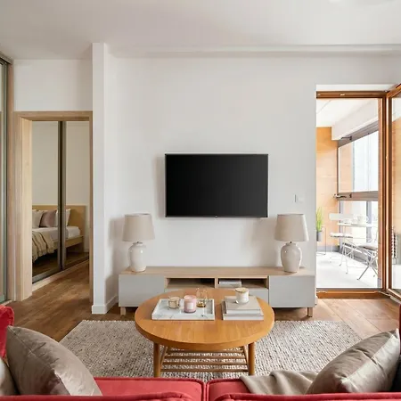 Apartment Golden - Large & Stylish, Metro Nearby Grzybowska 85-5 *