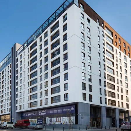 Golden - Large & Stylish, Metro Nearby Grzybowska 85-5 * Warschau