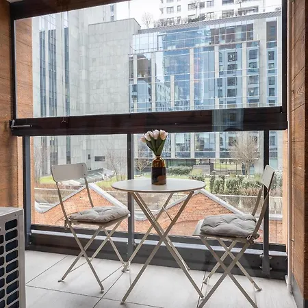 Golden - Big In Luxury Building Near Metro Station-grzybowska 85-5 Apartamento Varsóvia