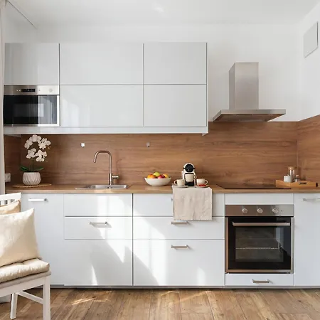 Golden - Large & Stylish, Metro Nearby Grzybowska 85-5 Appartement *