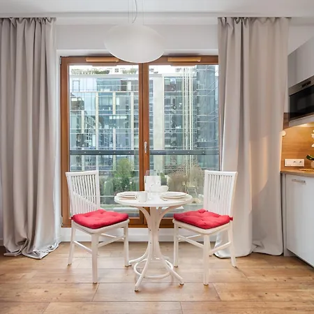 Golden - Large & Stylish, Metro Nearby Grzybowska 85-5 Varsavia